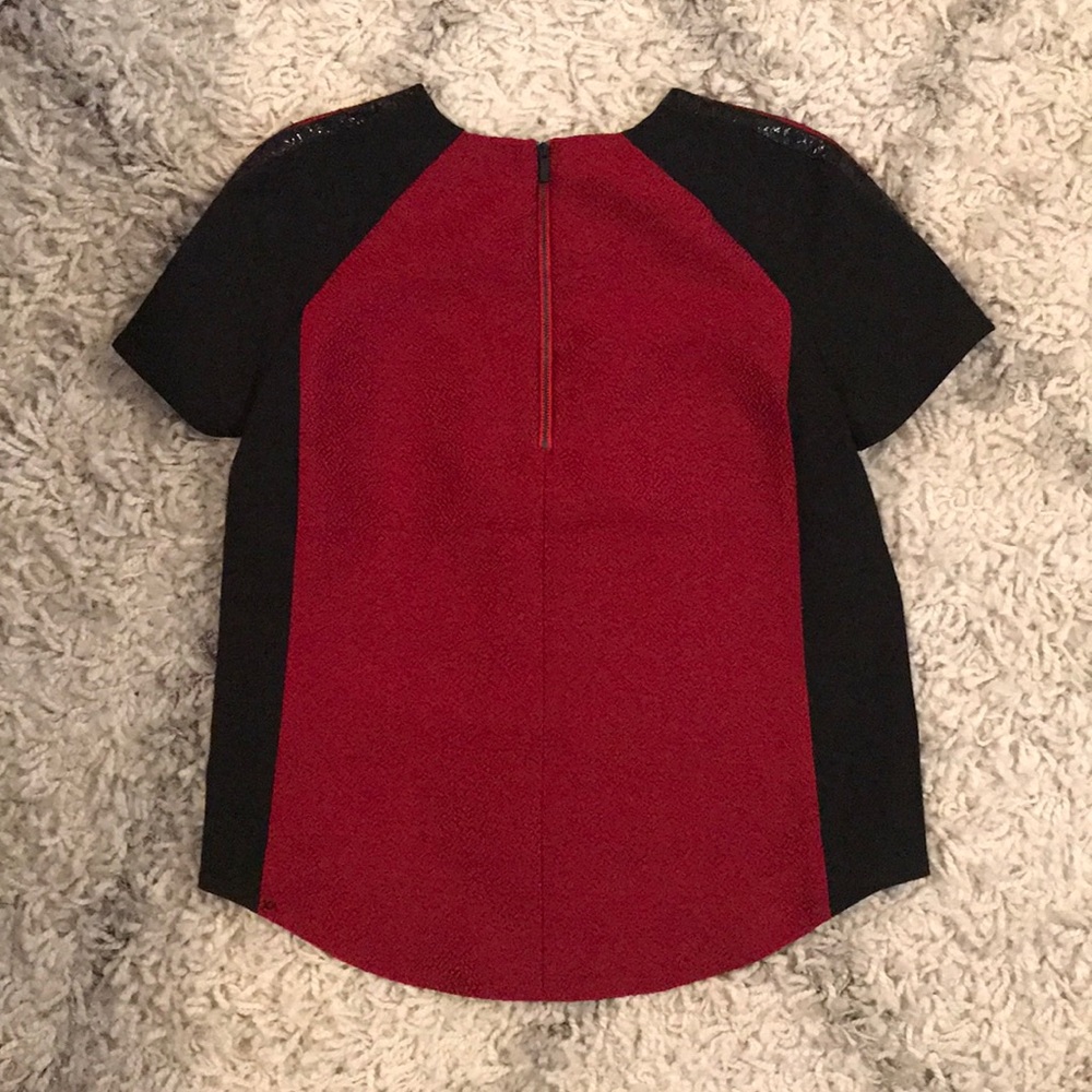 Elizabeth and James Cleo Red Top - Picture 6 of 6